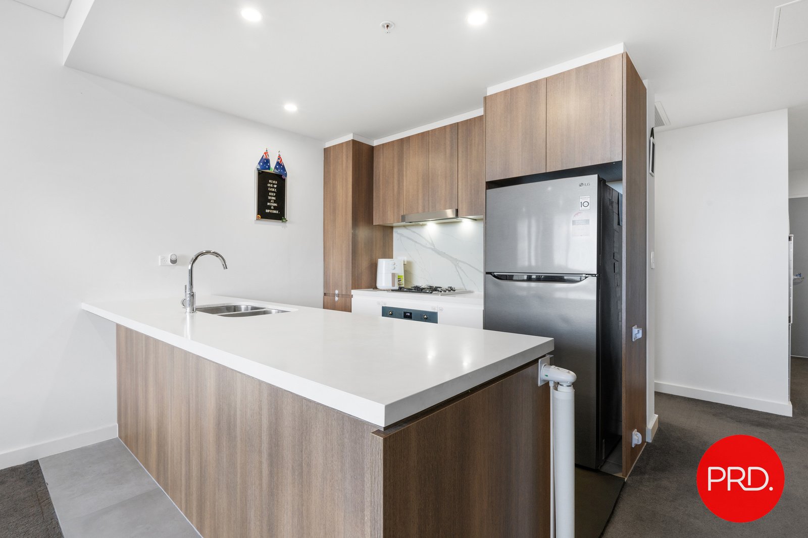 524/93 Regent Street KOGARAH 3