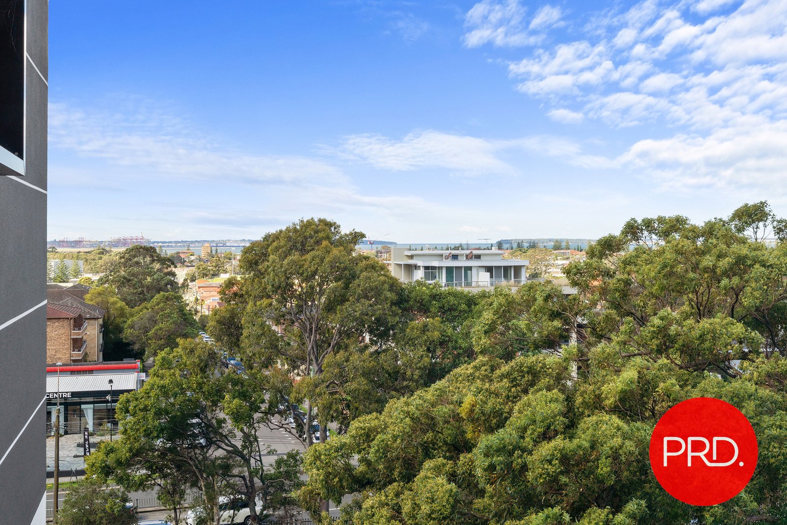 524/93 Regent Street KOGARAH 14