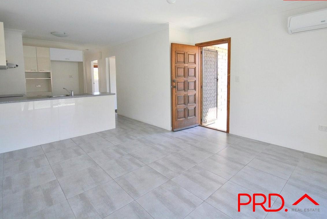 5/25 Lenneberg Street SOUTHPORT 1