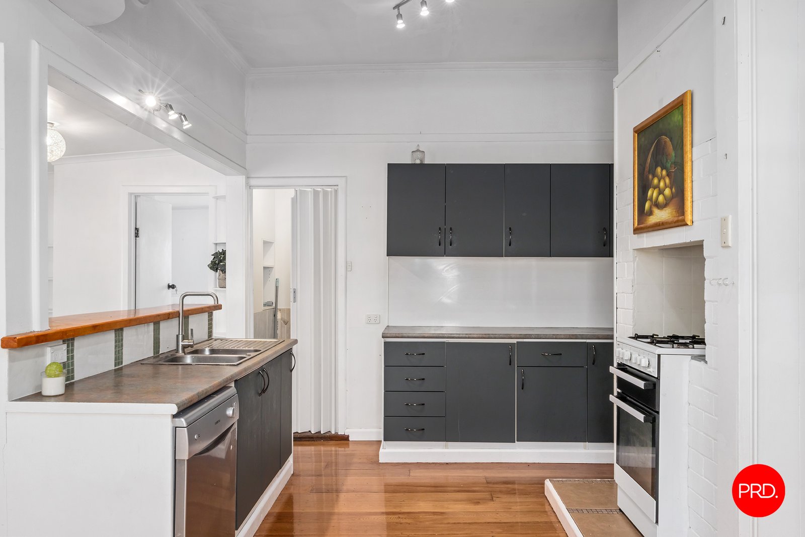 525 Napier Street WHITE HILLS 6