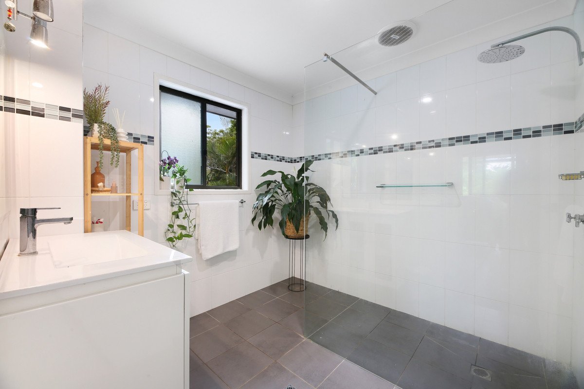 525 Trees Road Tallebudgera 12