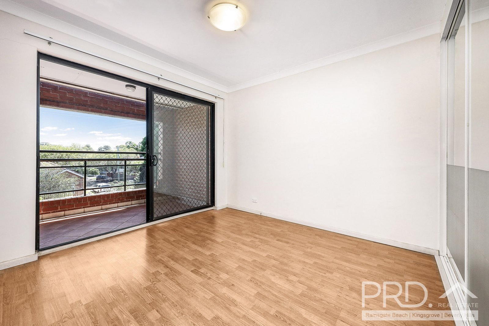 5/26-28 Melvin Street BEVERLY HILLS 4