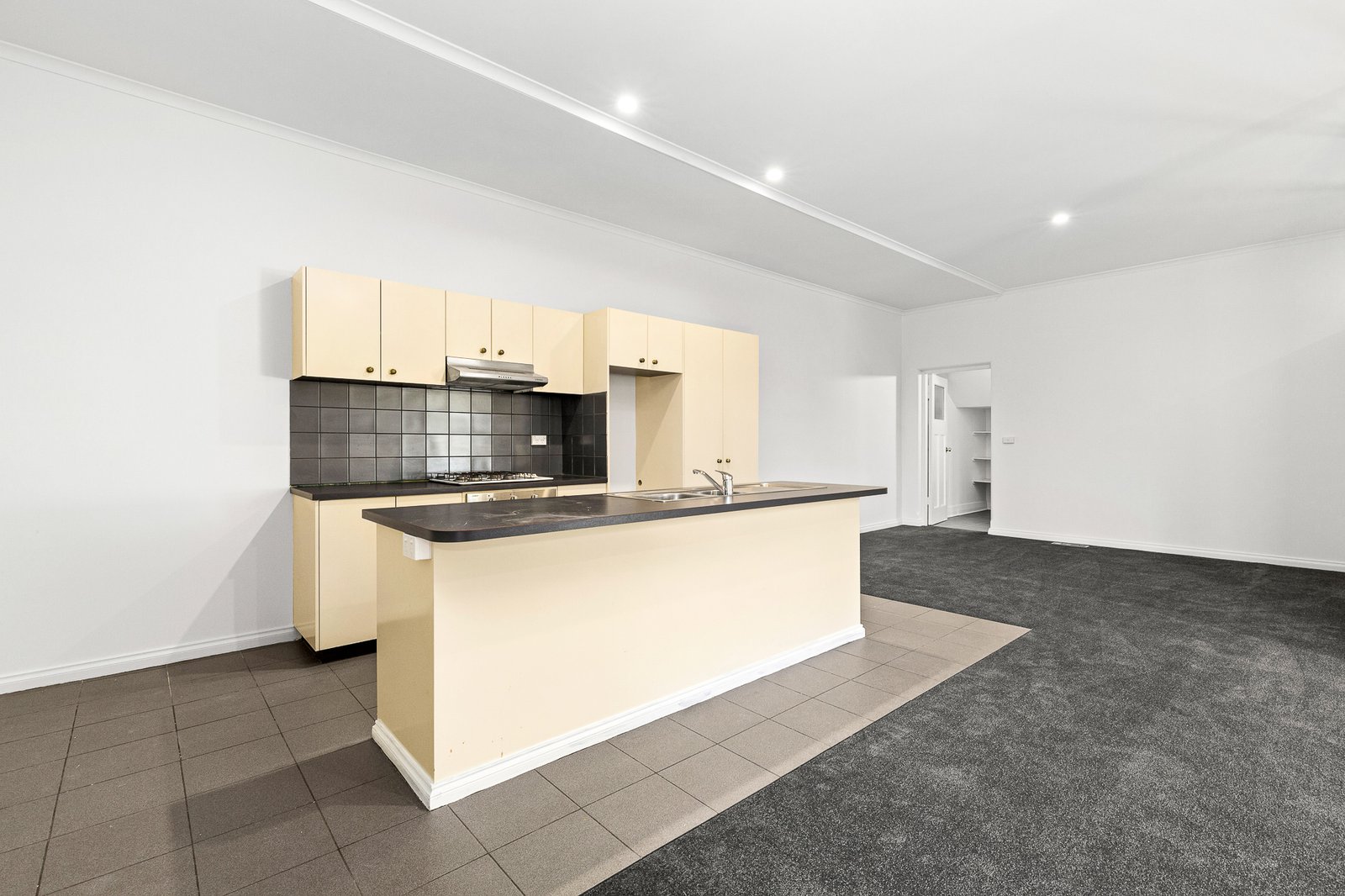Gallery: 5/264 Bluff Road