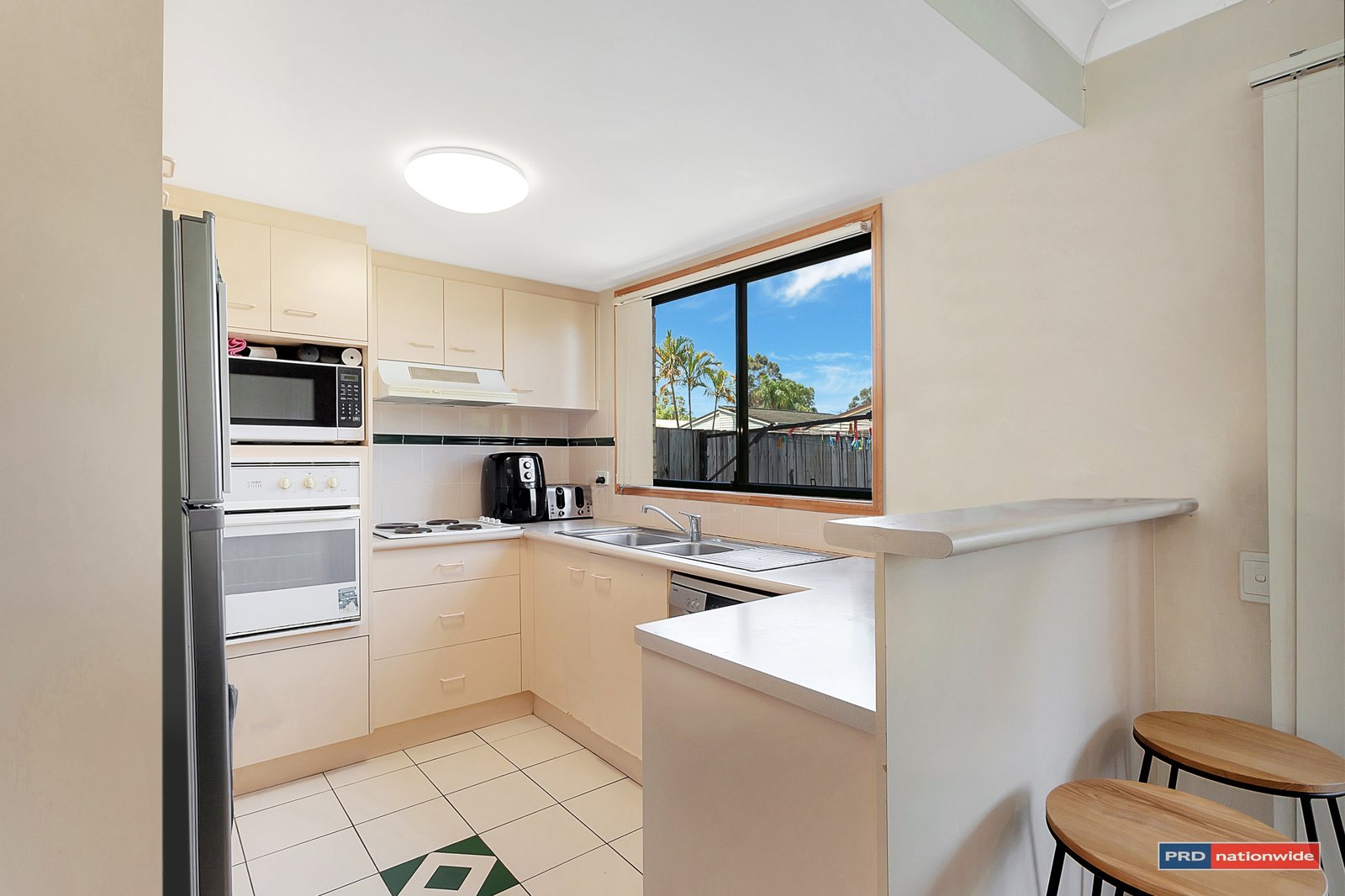 5/27-33 Mattocks Rd  BURLEIGH WATERS 4