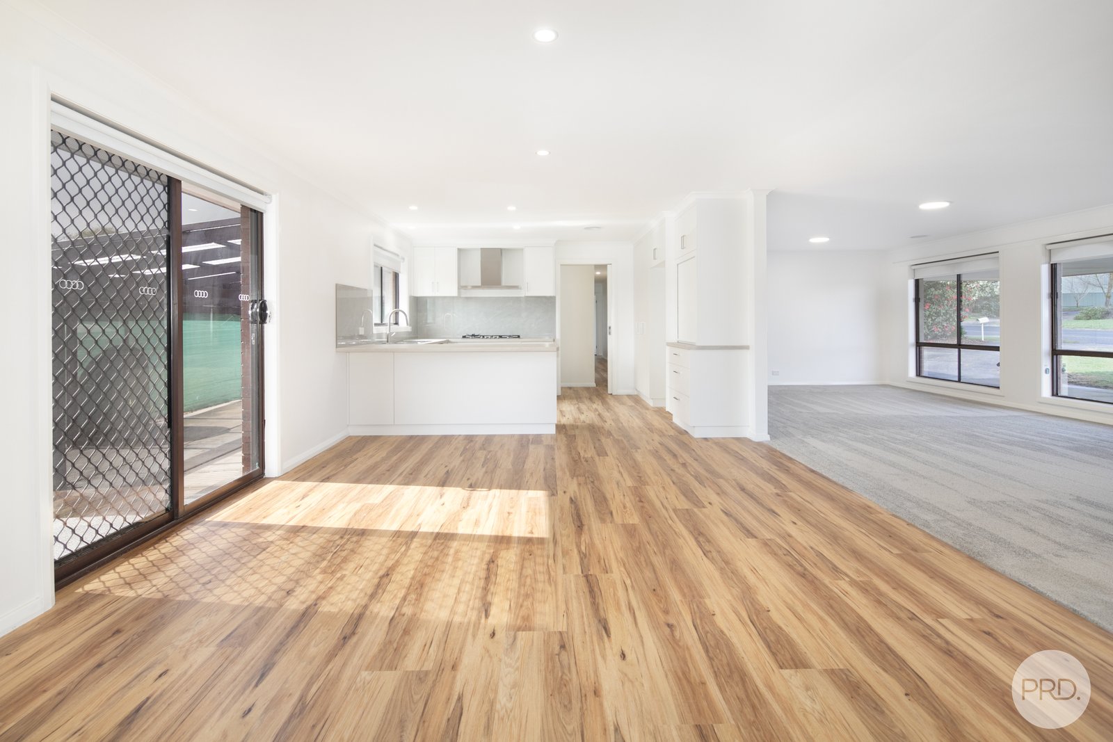 527 Clayton Street CANADIAN 4