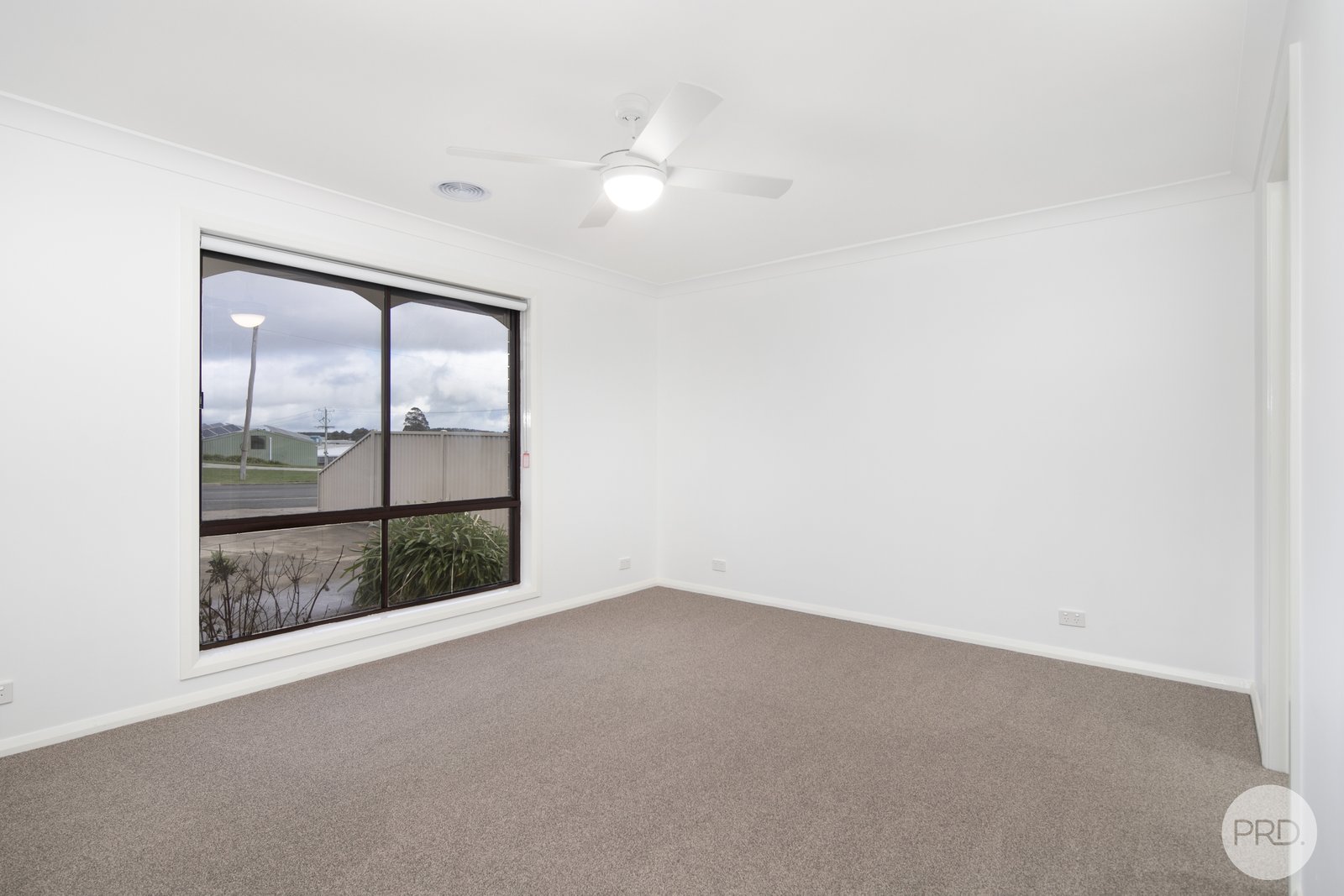 527 Clayton Street CANADIAN 7