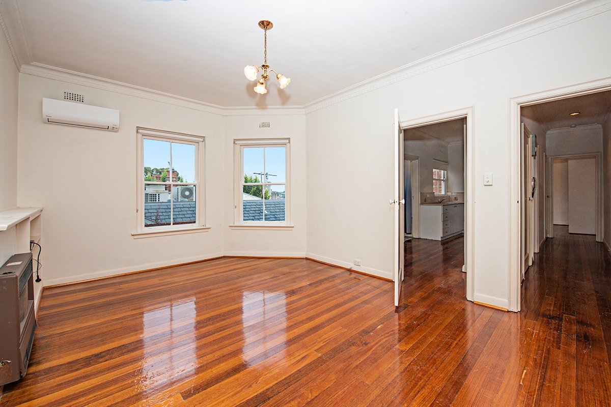Gallery: 5/272 Walsh Street