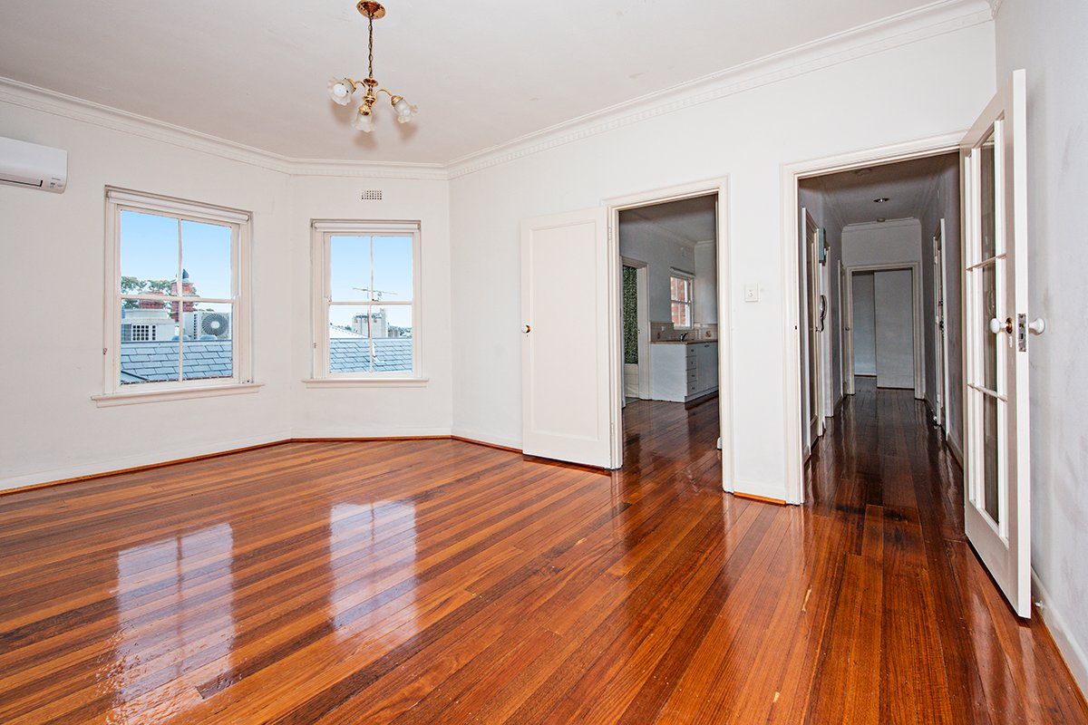 Gallery: 5/272 Walsh Street