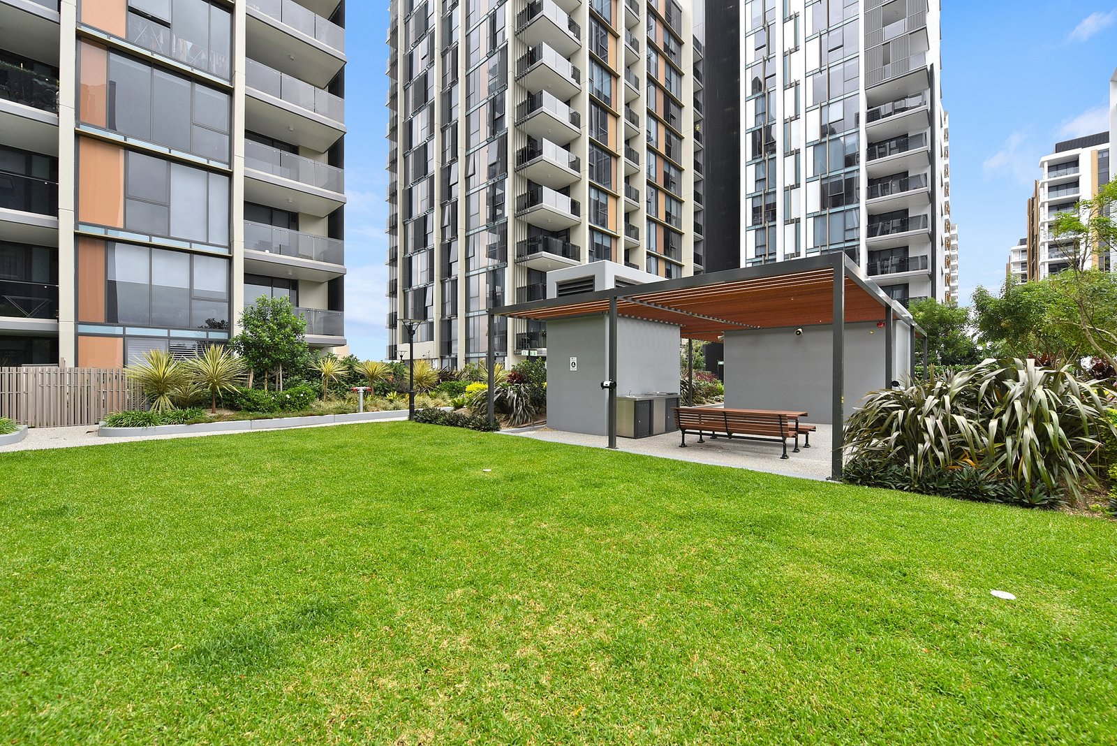 527/9 Oscar Place EASTGARDENS 9