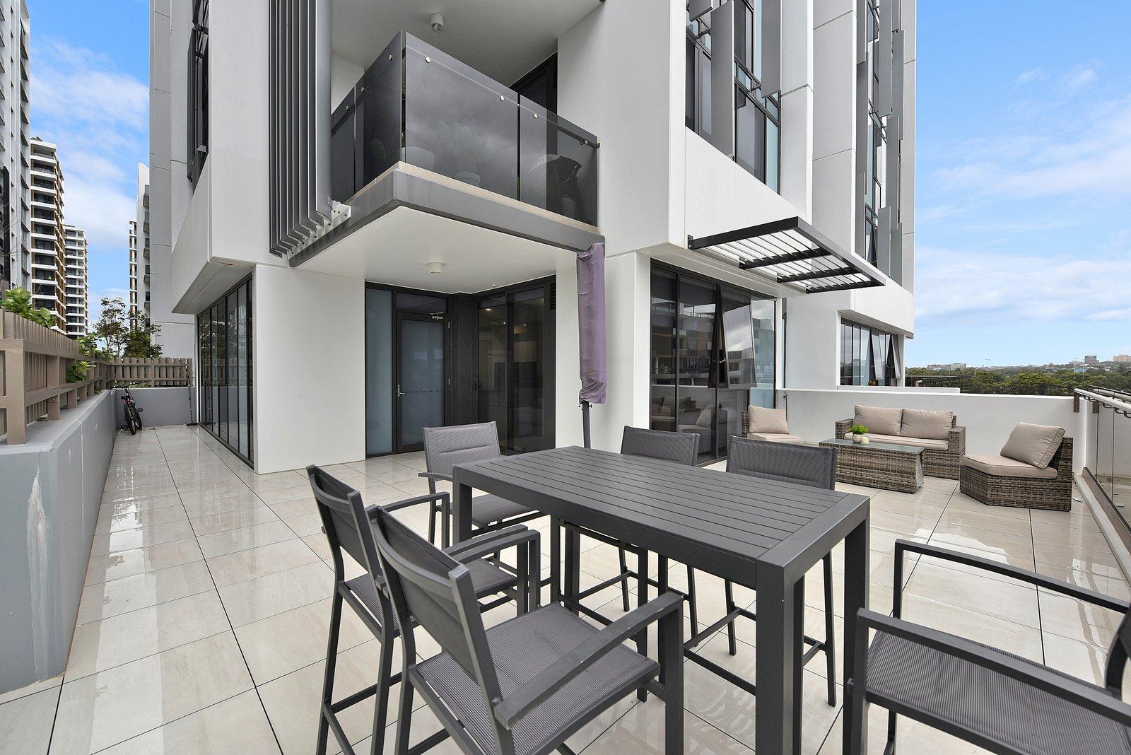 527/9 Oscar Place EASTGARDENS 4