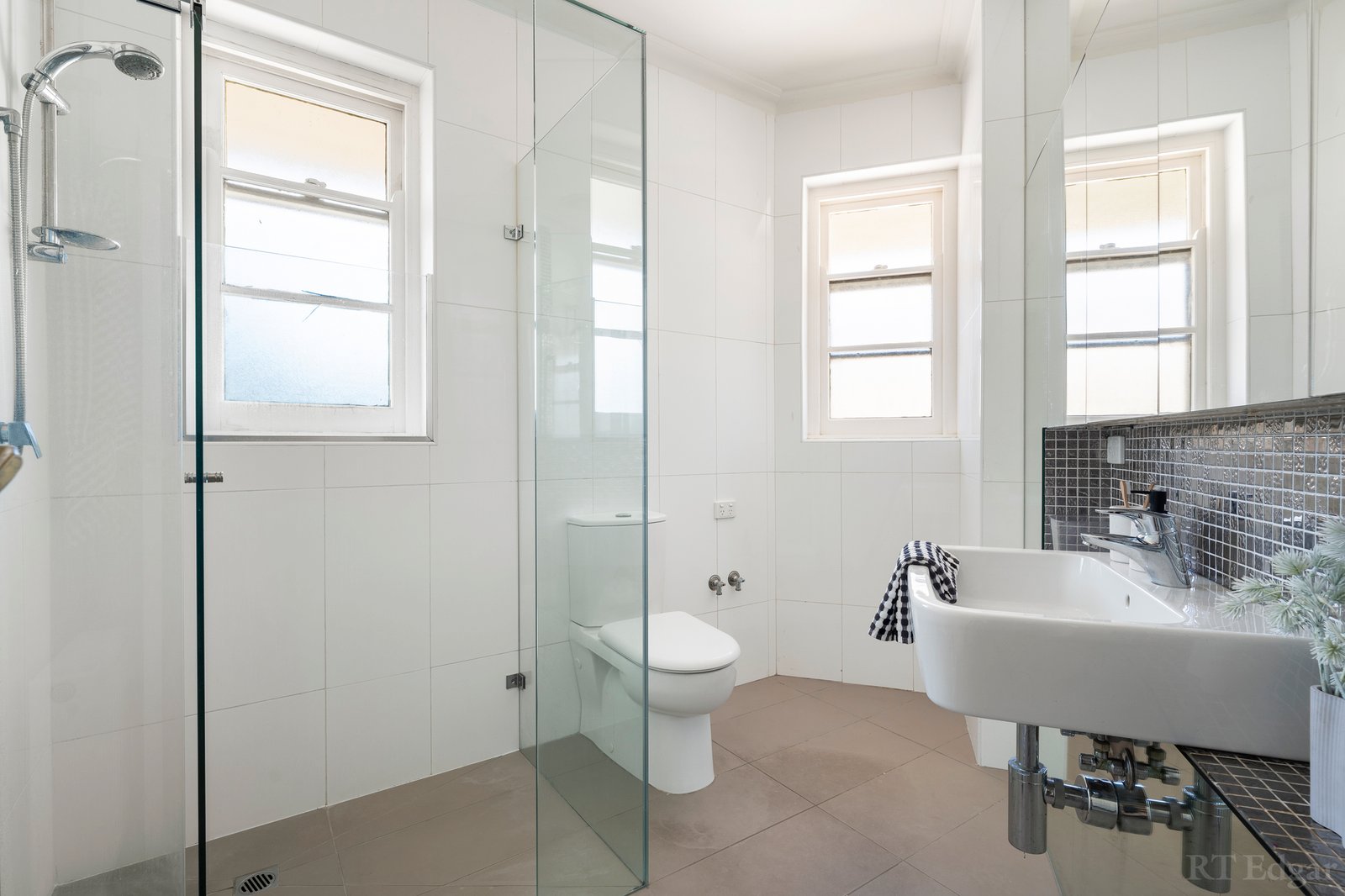 Real Estate and Property in 5/284 Williams Road, Toorak, VIC