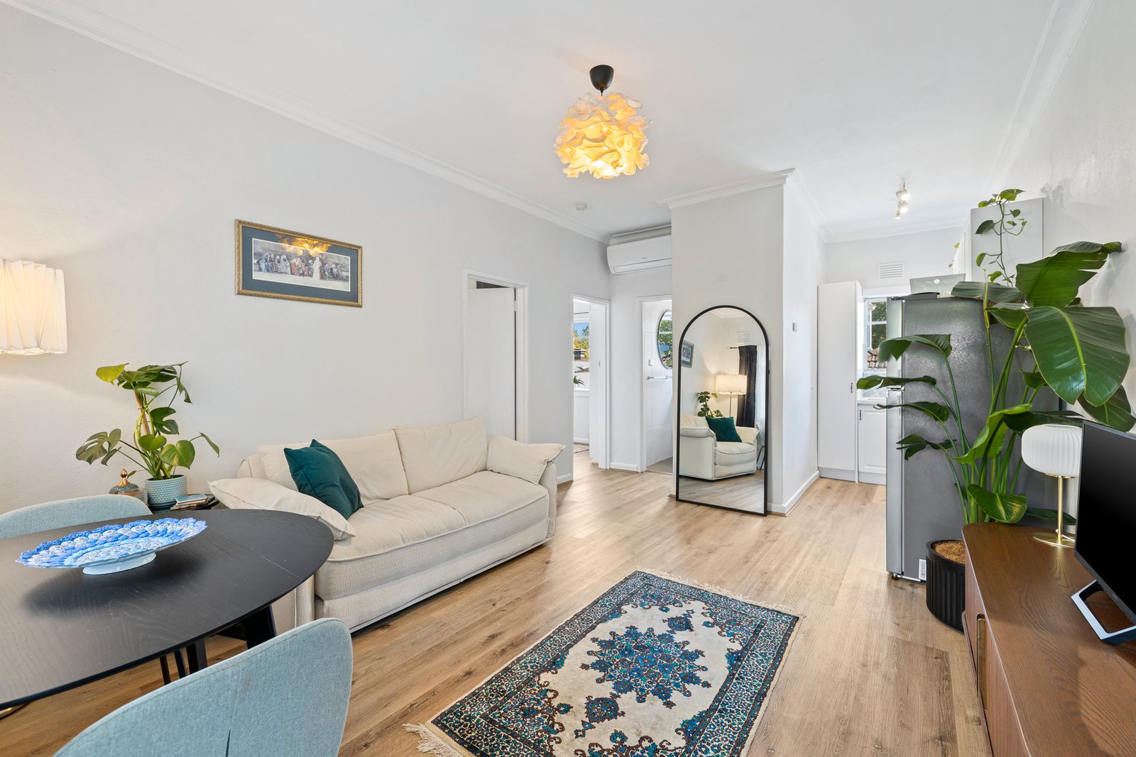 Gallery: 5/2A Evelina Road