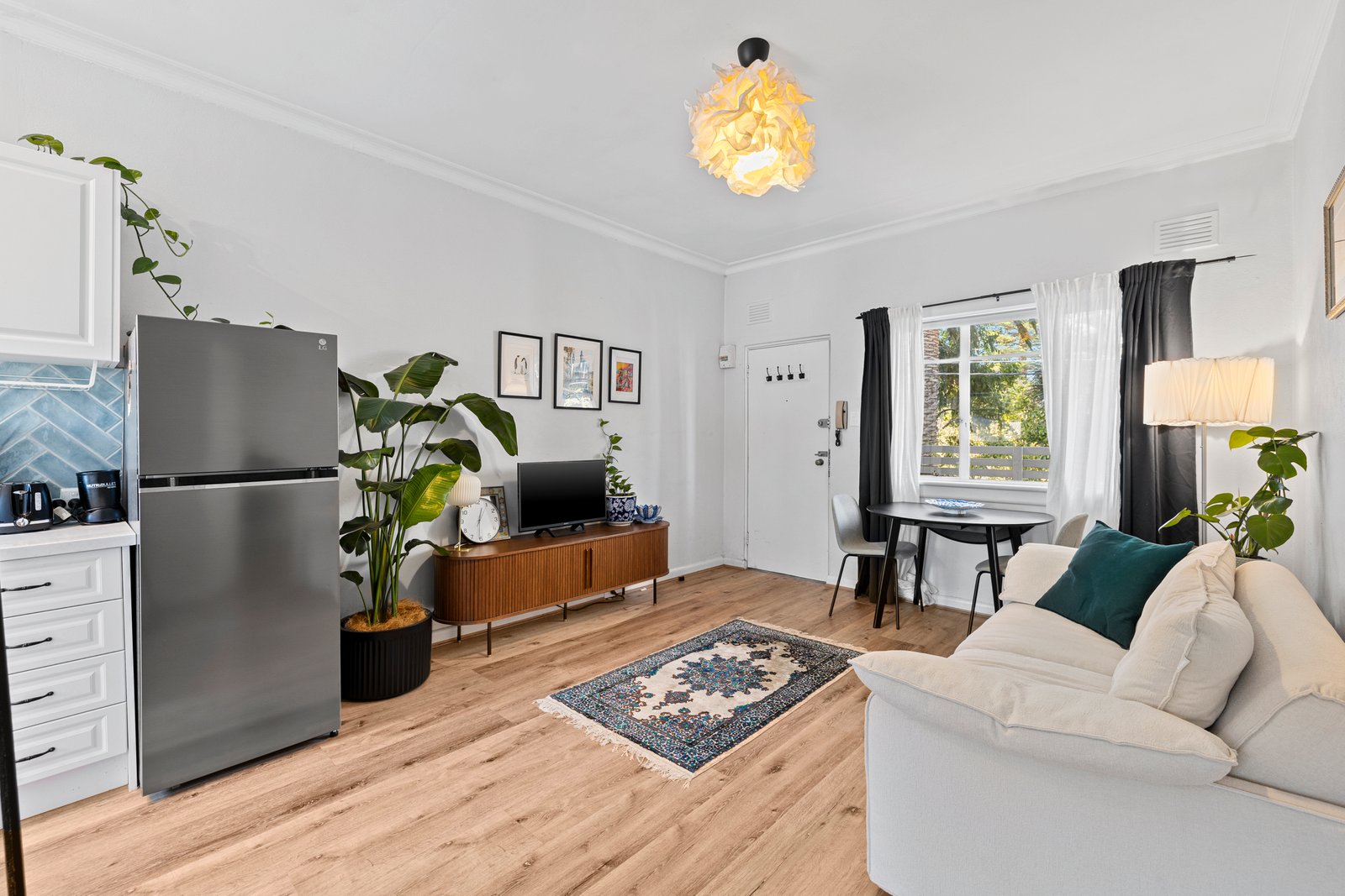 Gallery: 5/2A Evelina Road