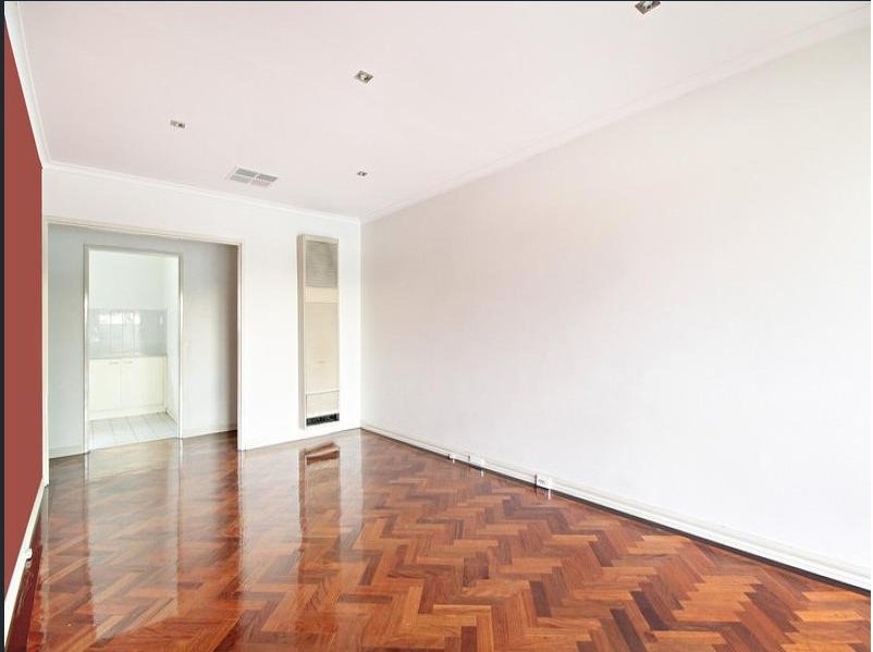 Real Estate and Property in 5/2A Kinross Avenue, Caulfield North, VIC