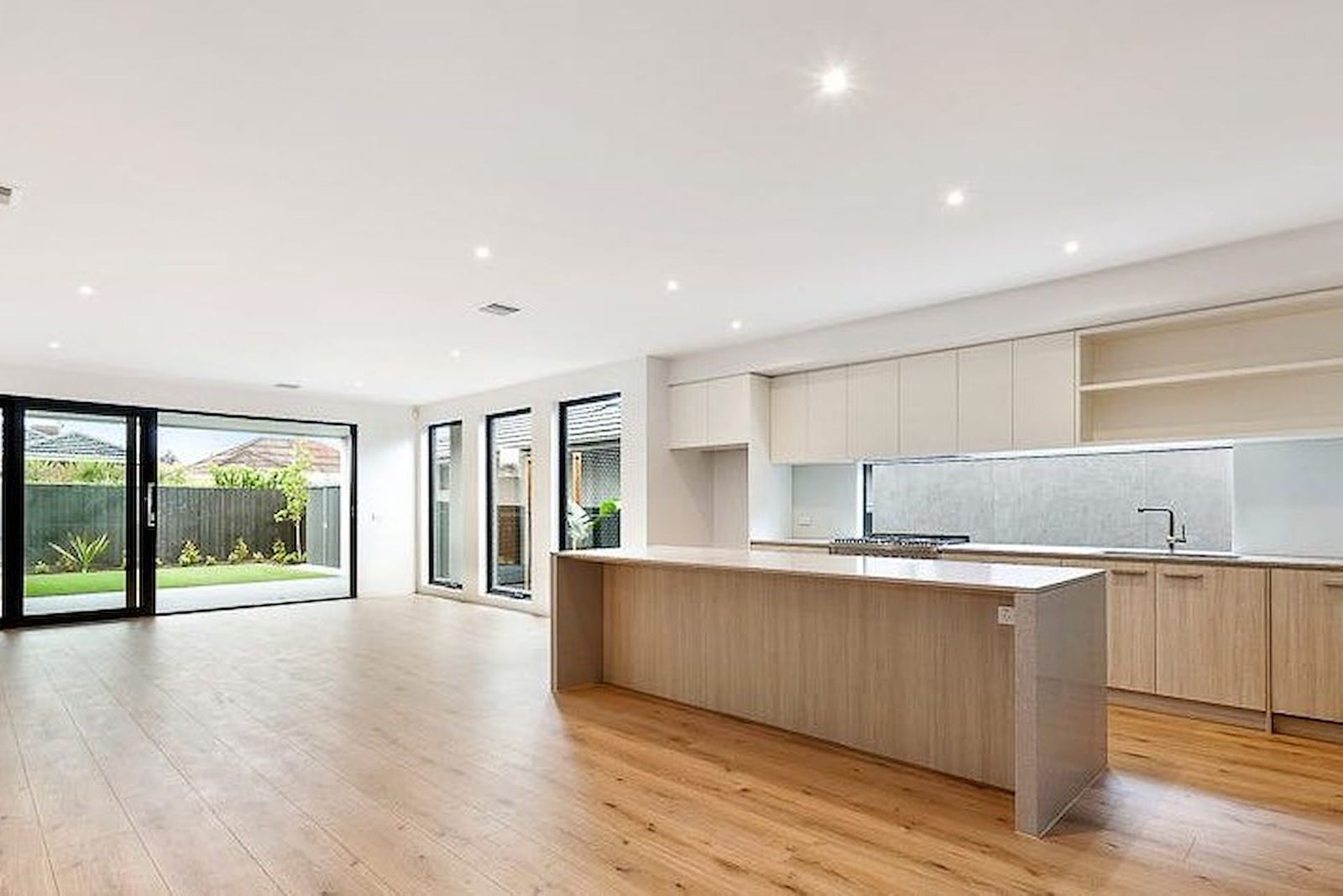 Gallery: 52A Lancaster Street