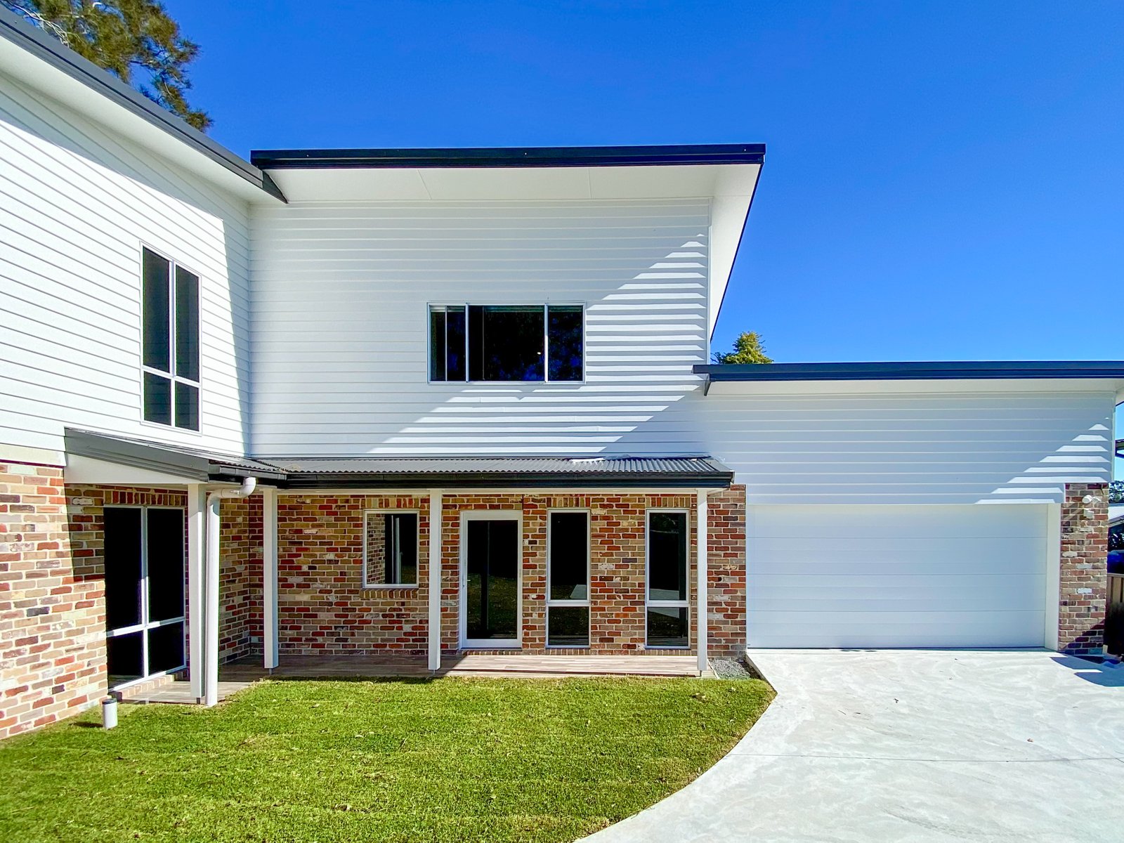 52A Lawson Street NELSON BAY 2