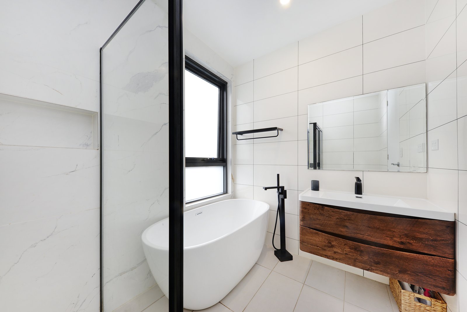 52a Mawson Parade CHIFLEY 4