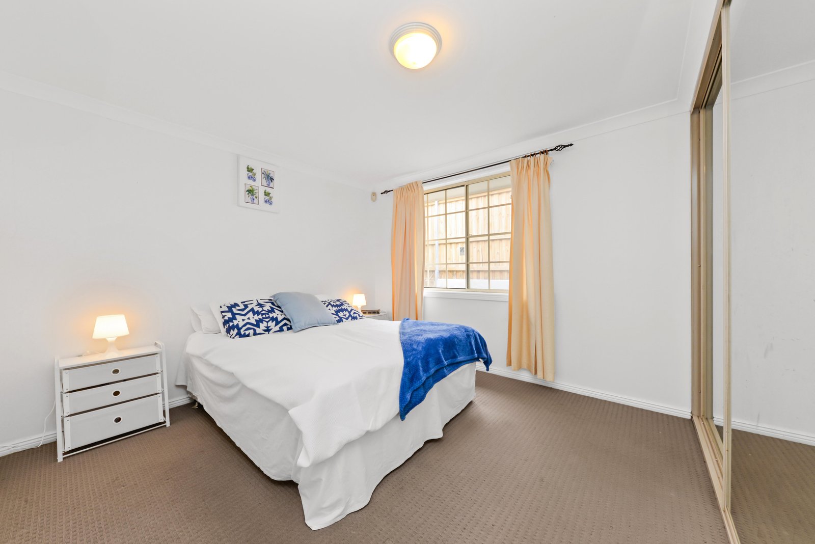52A Mirrabooka Crescent LITTLE BAY 6