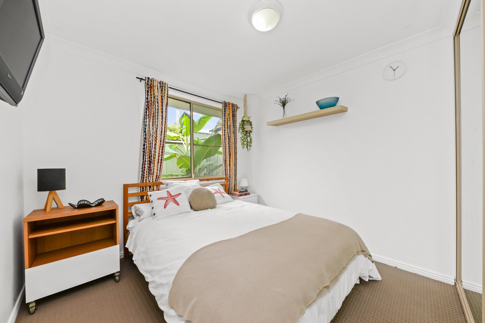 52A Mirrabooka Crescent LITTLE BAY 7