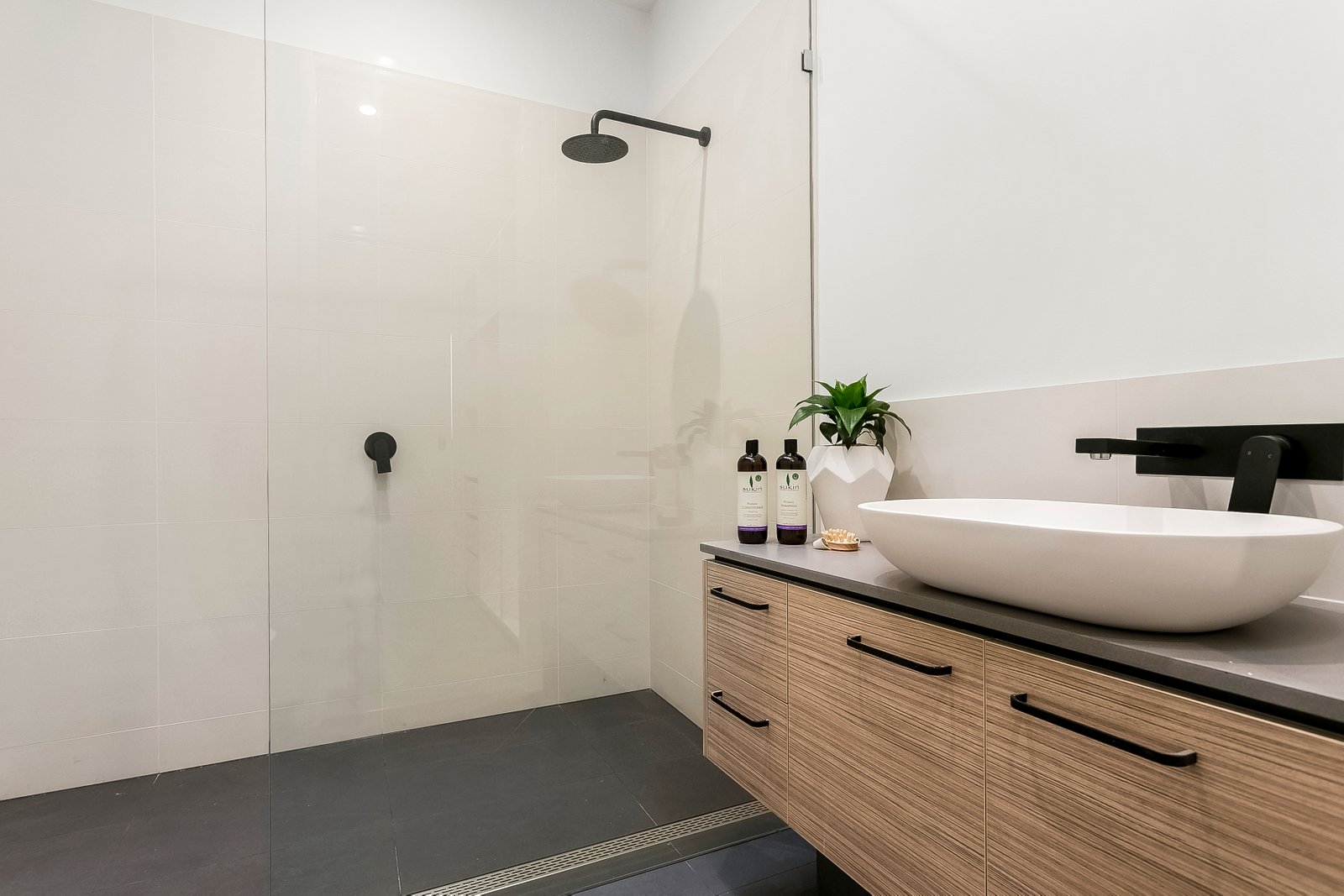 Gallery: 5/2A Newberry Avenue