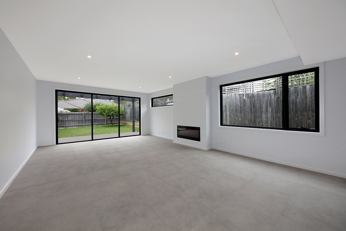 Gallery: 52a Royena Road