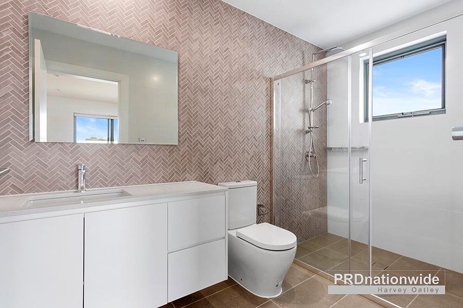 52a Seymour  HURSTVILLE GROVE 7