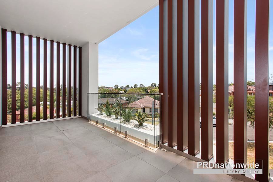 52a Seymour  HURSTVILLE GROVE 9