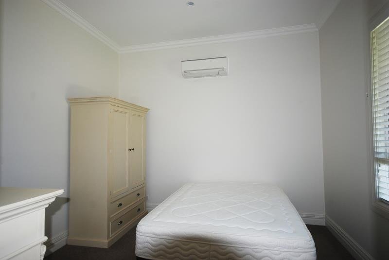 52A Slocum Street WAGGA WAGGA 4