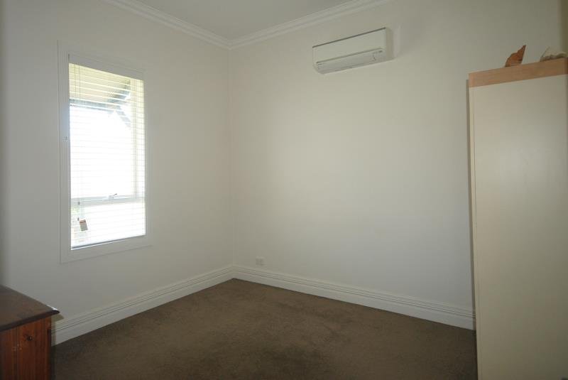 52A Slocum Street WAGGA WAGGA 6