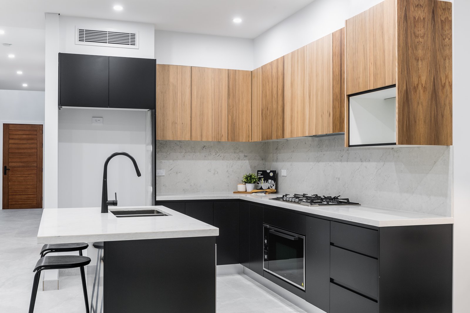 52a Tracey Street REVESBY 5