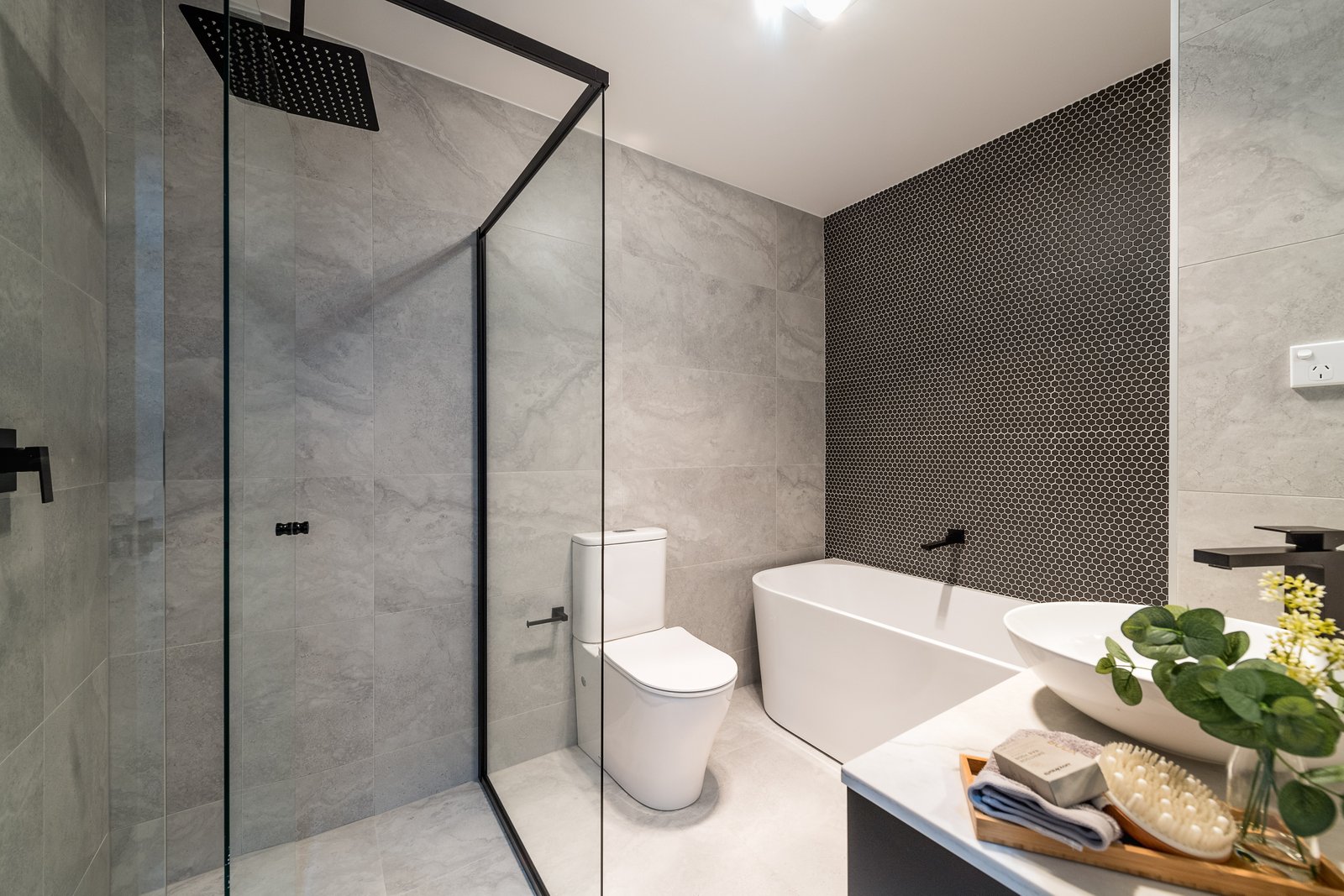 52a Tracey Street REVESBY 6