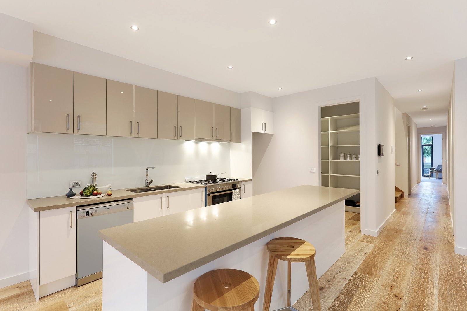 Gallery: 52B Mackie Road