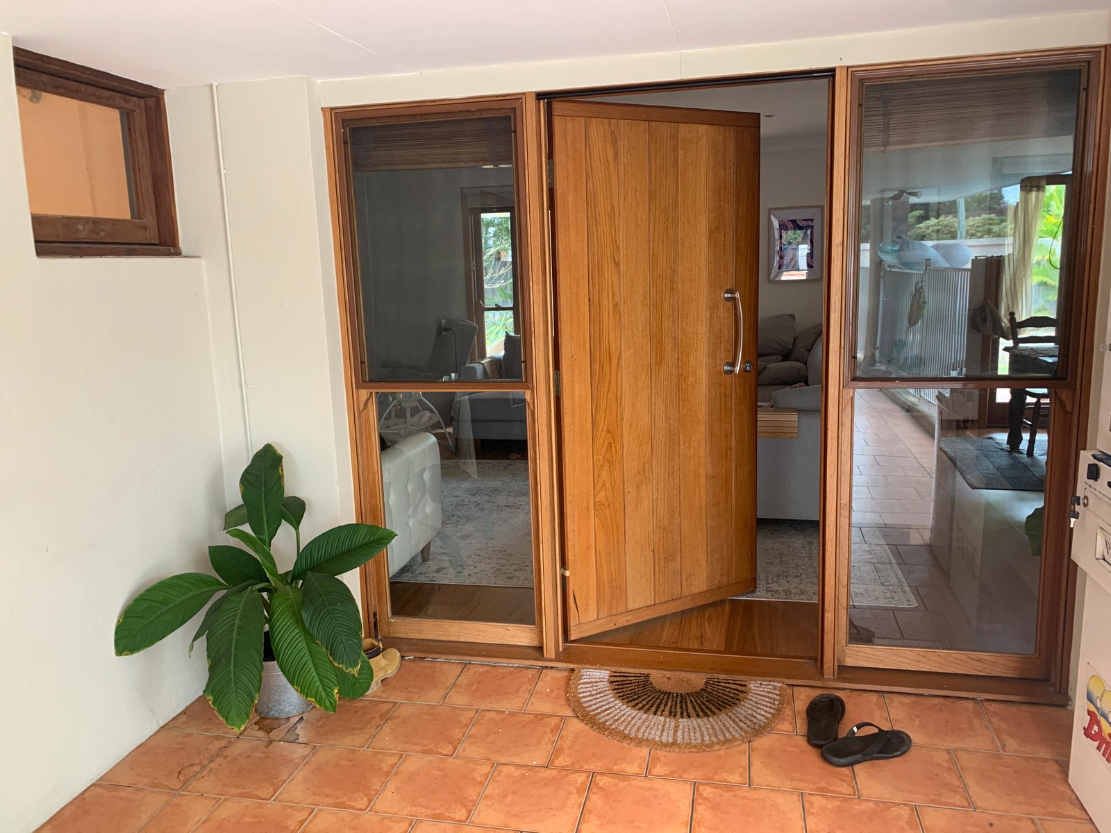 53 Allambi Avenue BROADBEACH WATERS 2