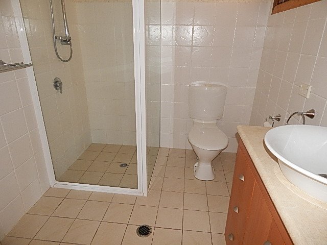 53 Allambi  BROADBEACH WATERS 3