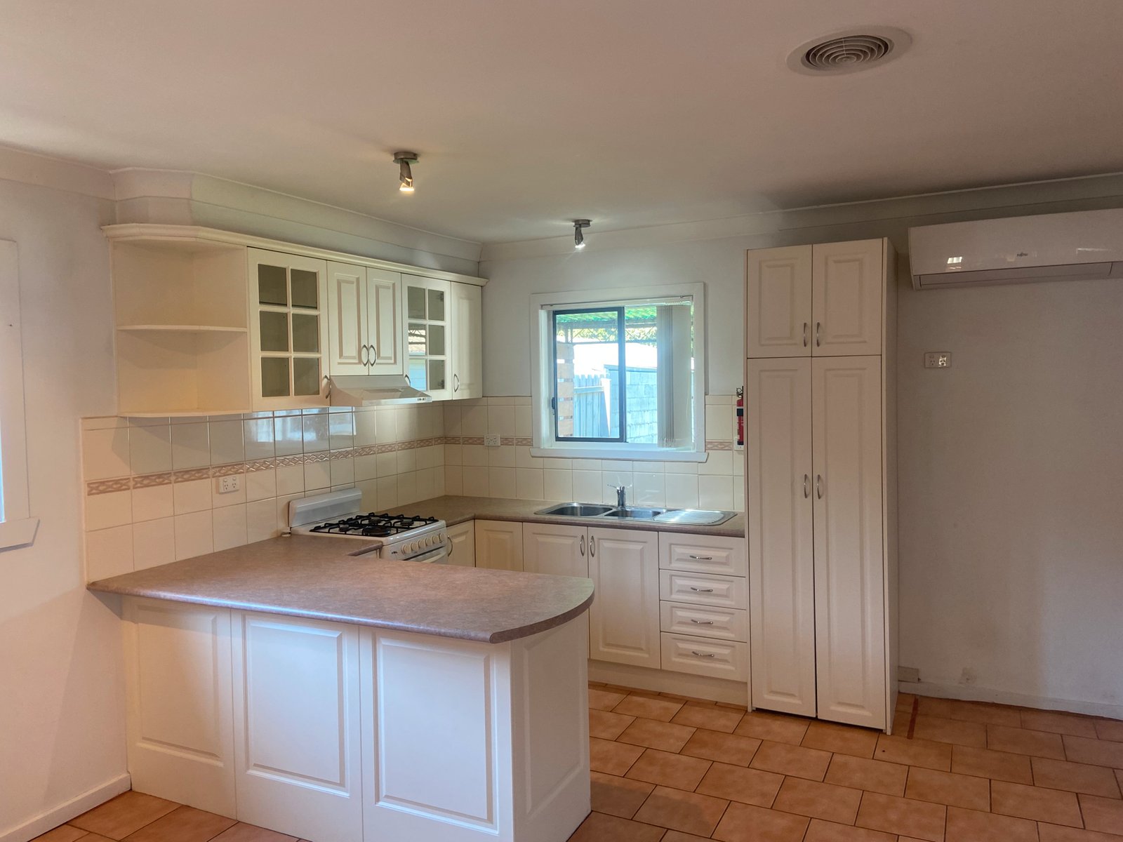 Gallery: 53 Angliss Street