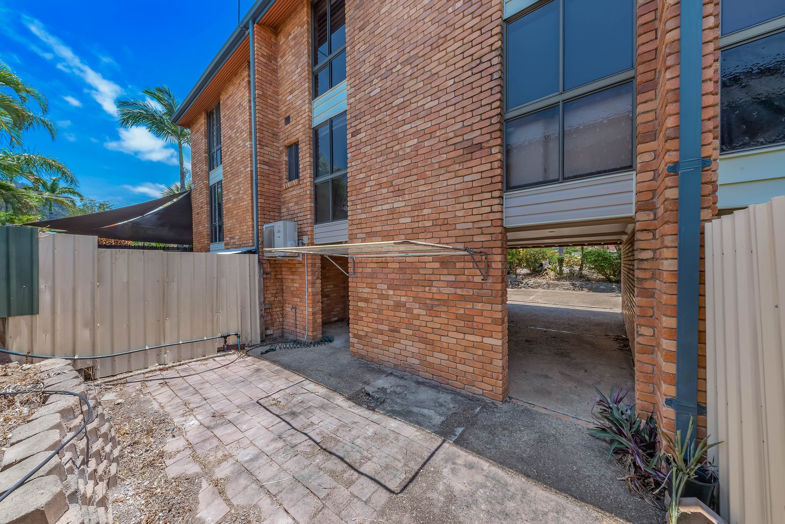 5/3 Beach Road CANNONVALE 6