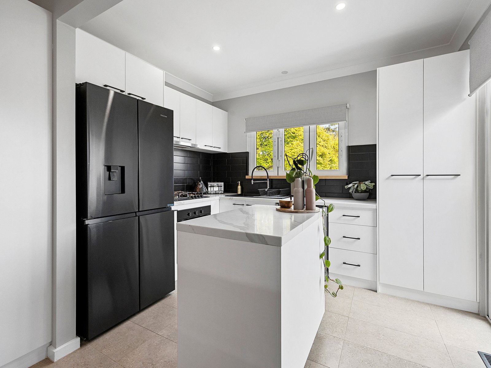 Gallery: 53 Bennett St