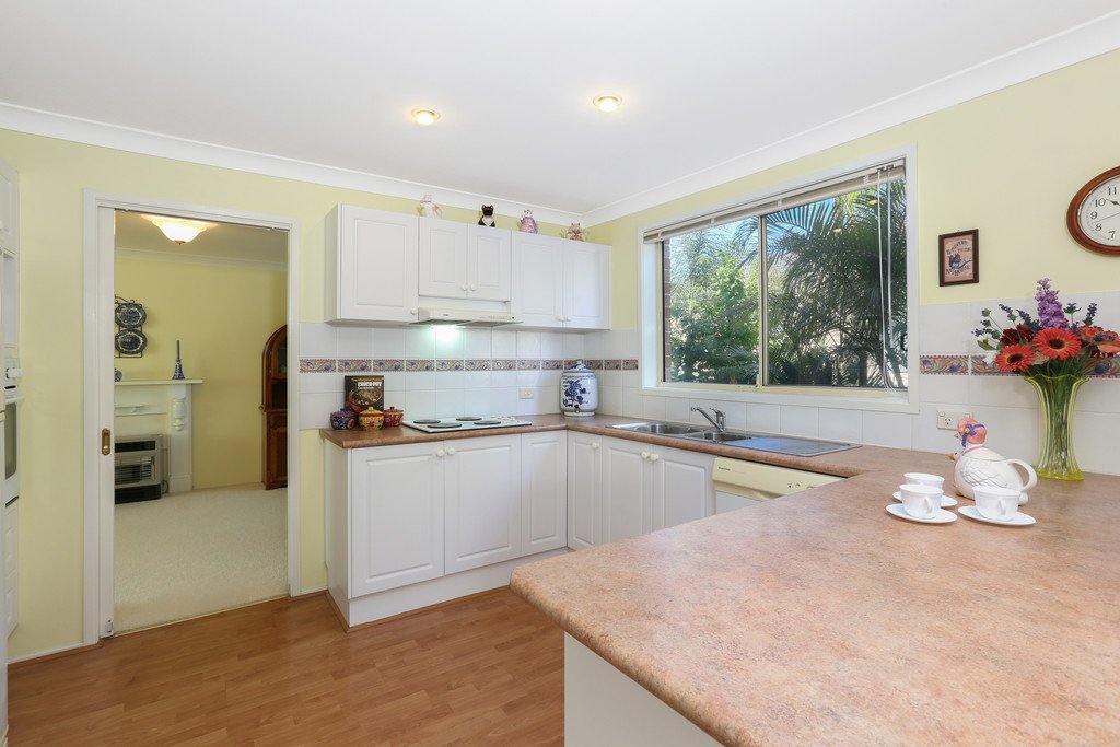 53 Brindabella Drive HORSLEY 4