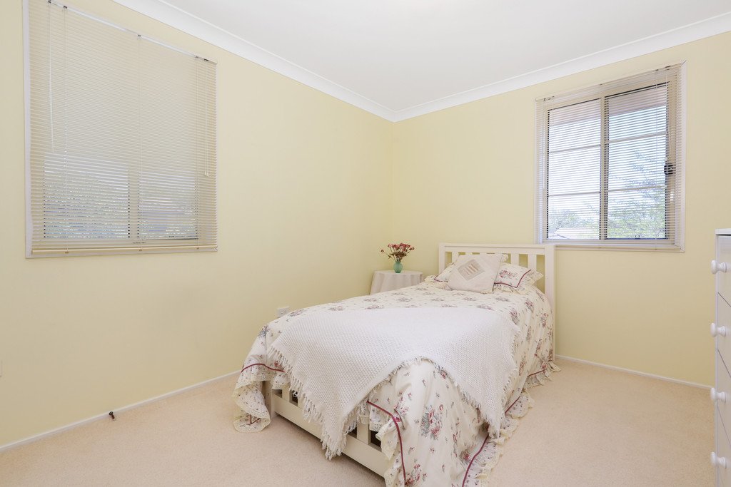53 Brindabella Drive HORSLEY 8