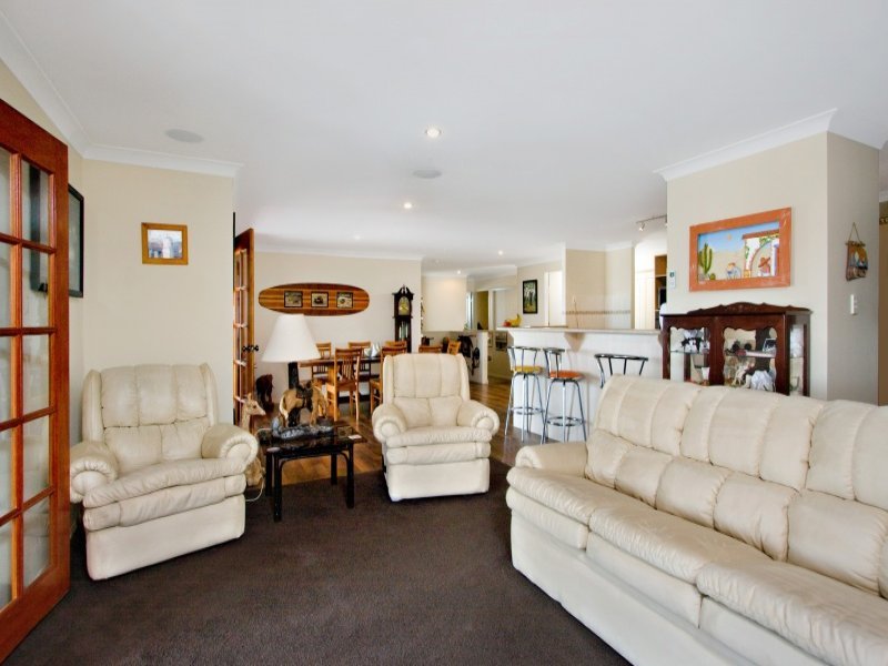 5/3 Buncrana Terrace BANORA POINT 6