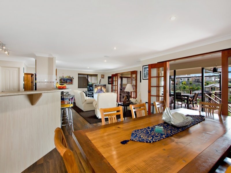 5/3 Buncrana Terrace BANORA POINT 9