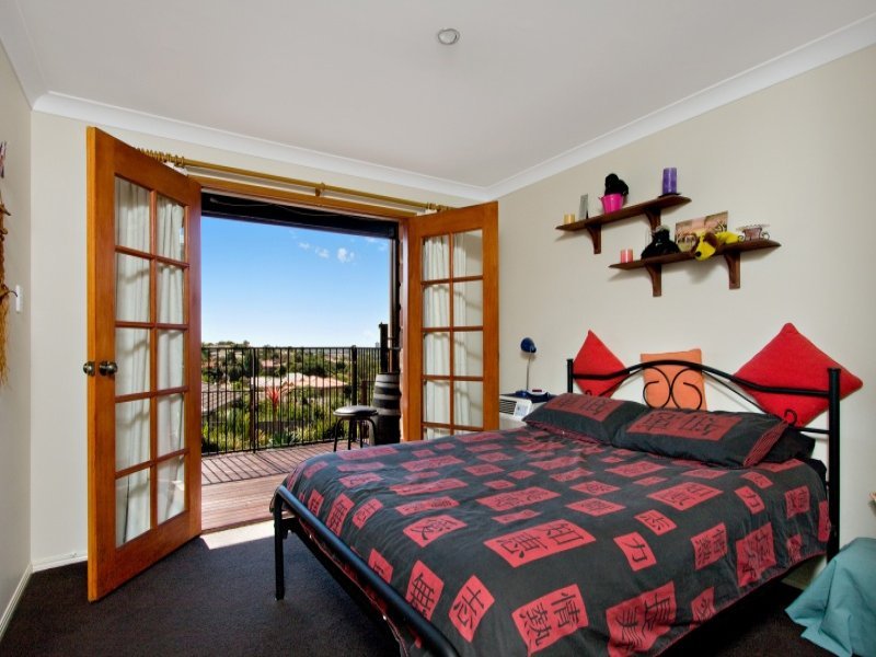 5/3 Buncrana Terrace BANORA POINT 11