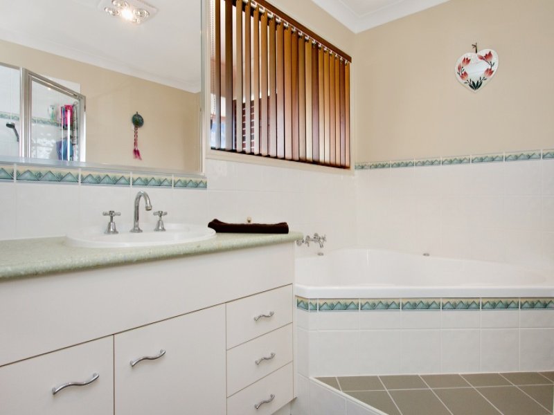 5/3 Buncrana Terrace BANORA POINT 13