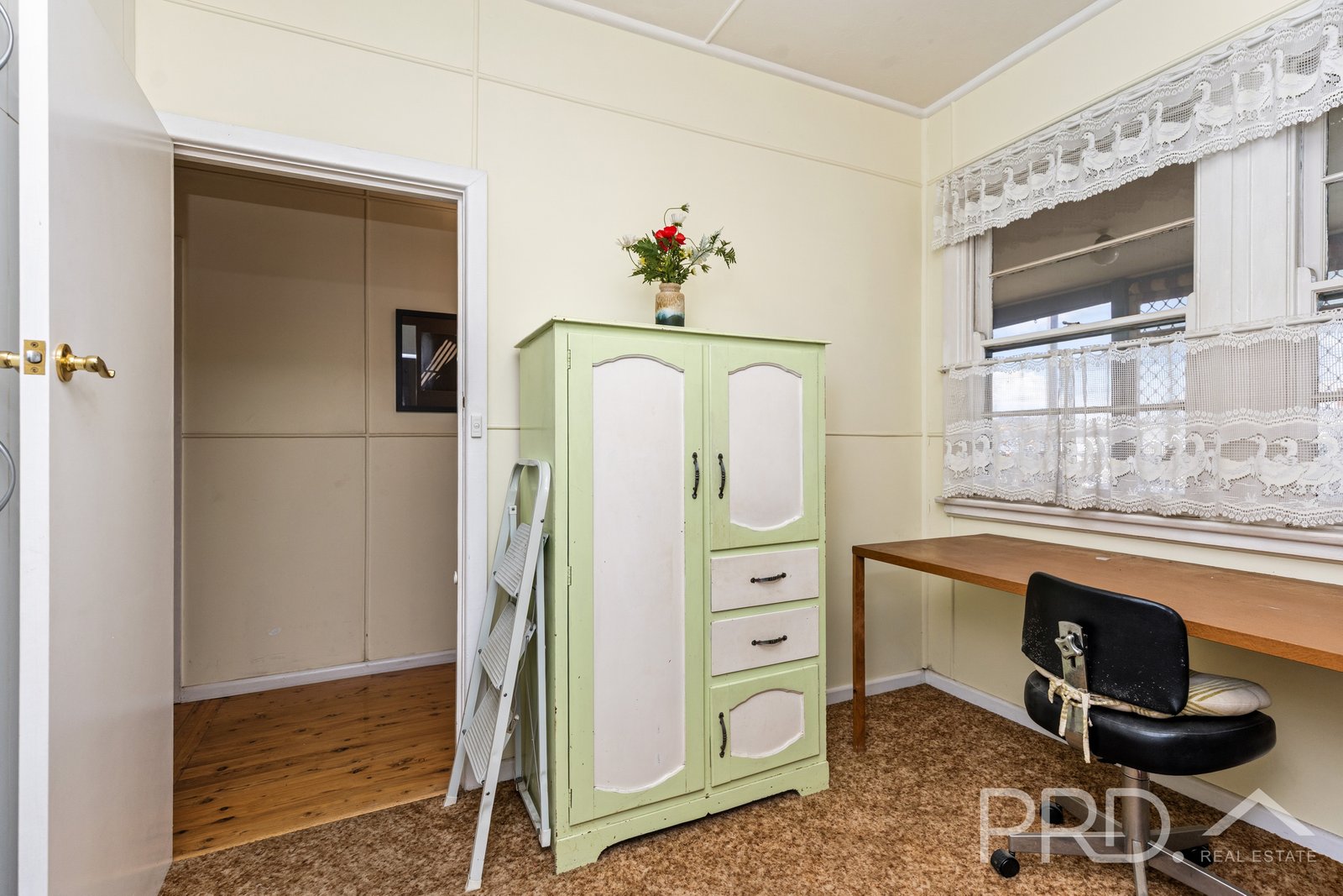 53 Capper Street TUMUT 15