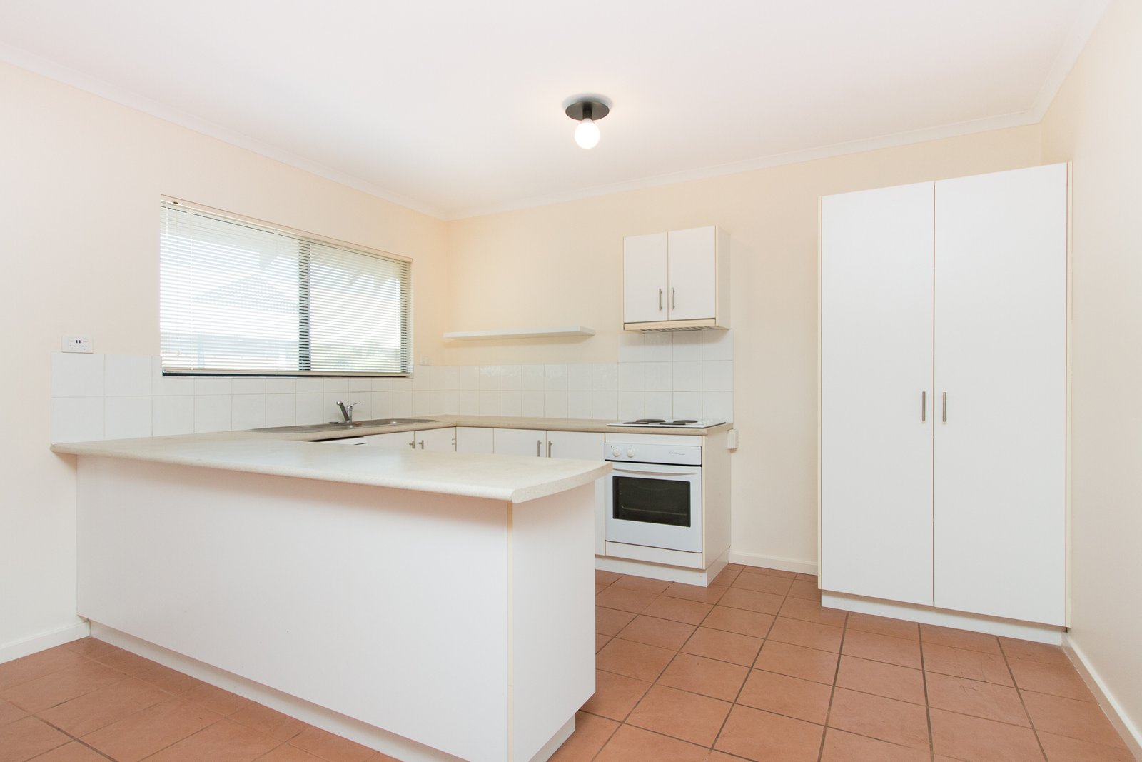 5/3 Chapple Street BROOME 3
