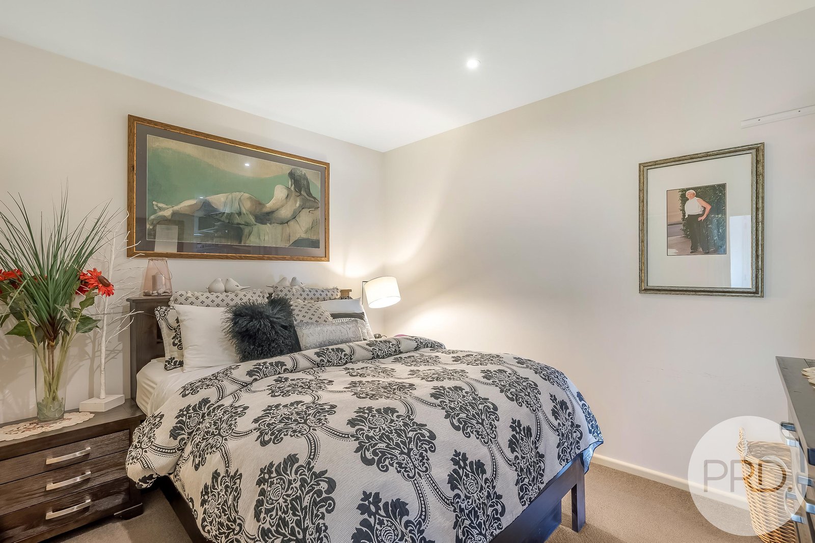 5/3 Clarence Street BELLERIVE 9