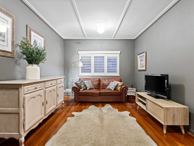 Real Estate and Property in 5/3 Cowderoy Street, St Kilda West, VIC