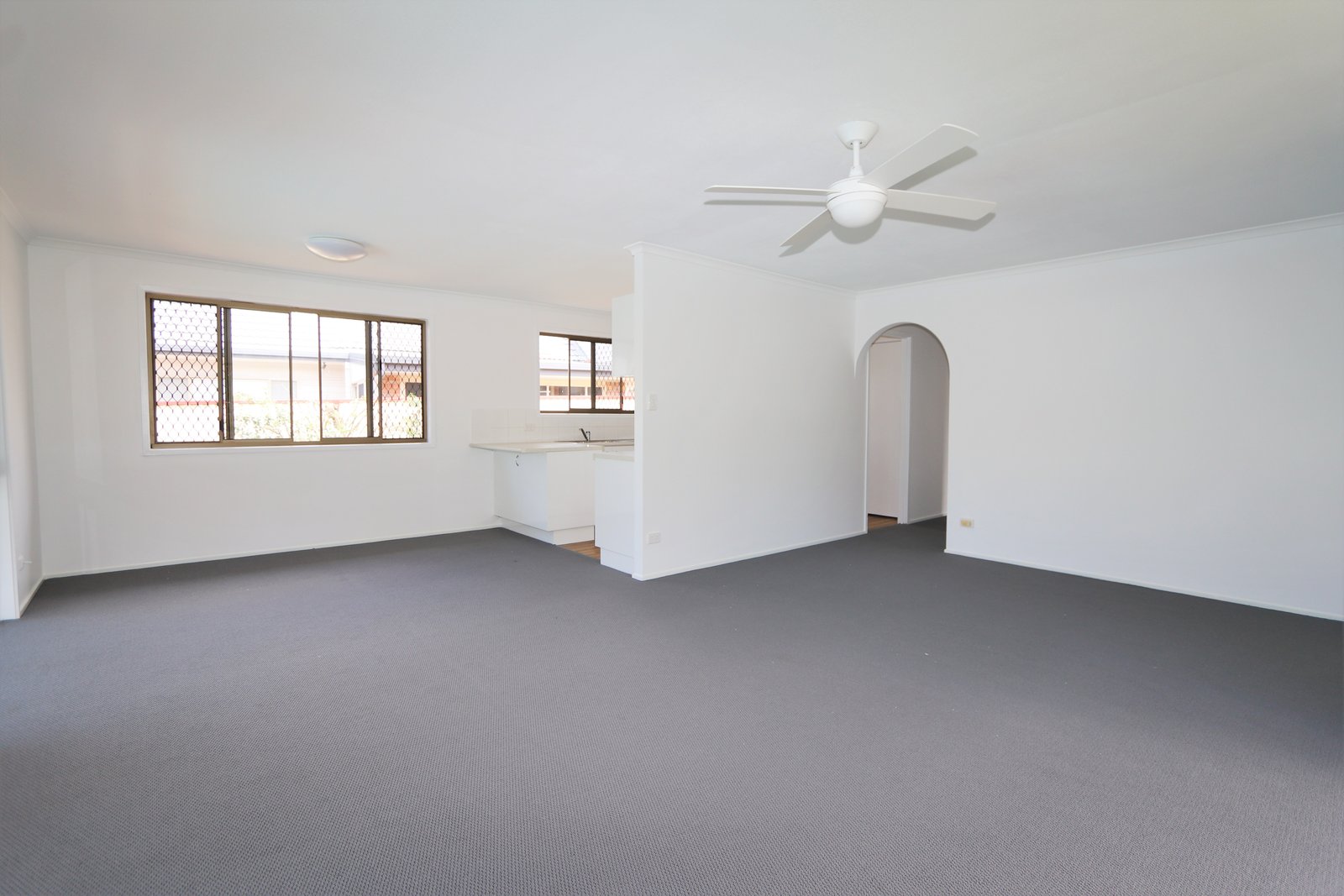 53 Currumburra Road ASHMORE 4