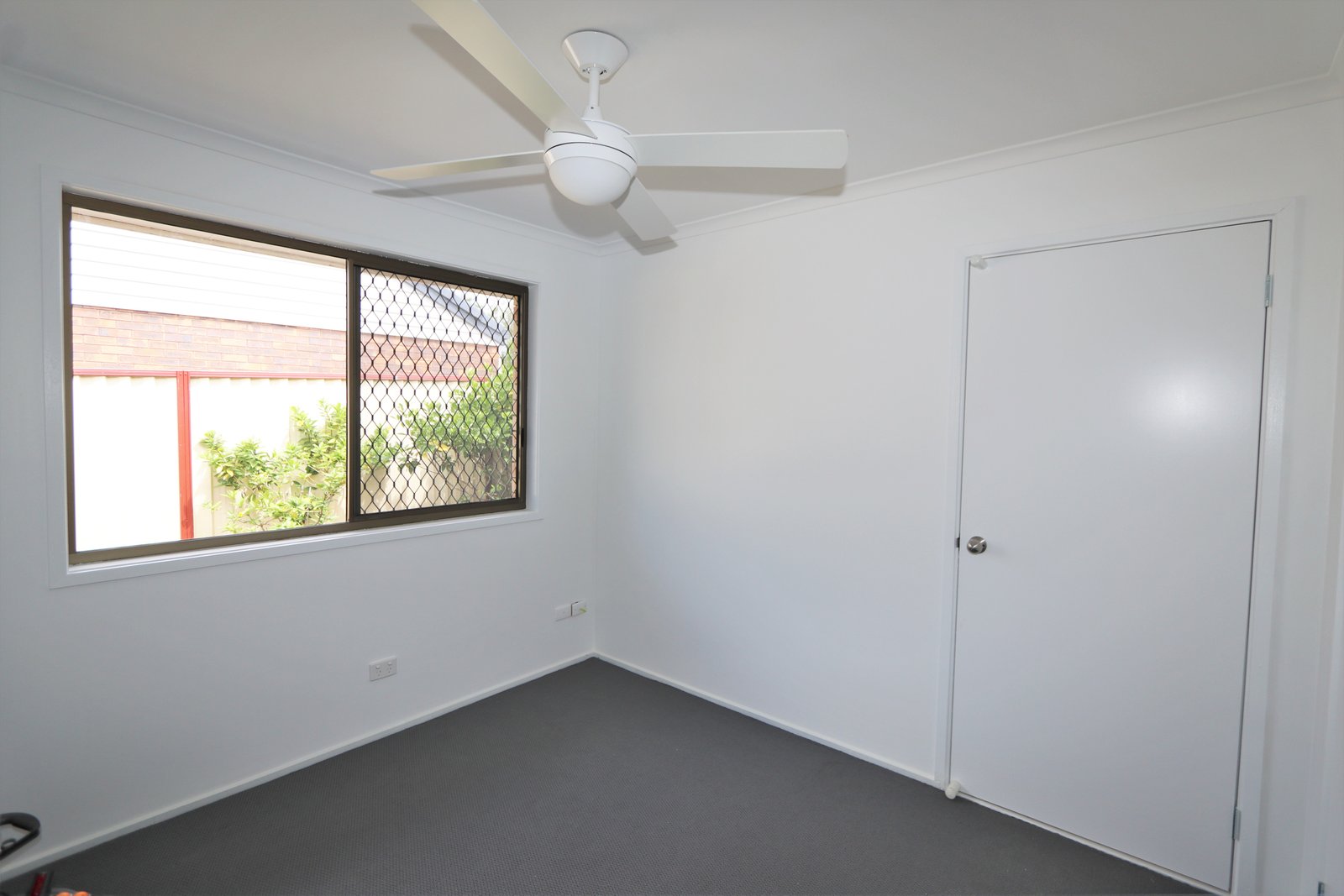 53 Currumburra Road ASHMORE 12