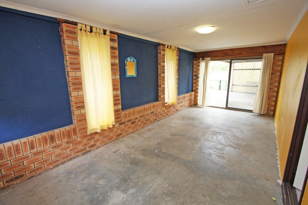 53 Currumburra Road ASHMORE 10